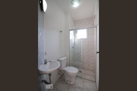 Banheiro de apartamento para alugar com 2 quartos, 65m² em Vila Anglo Brasileira, São Paulo