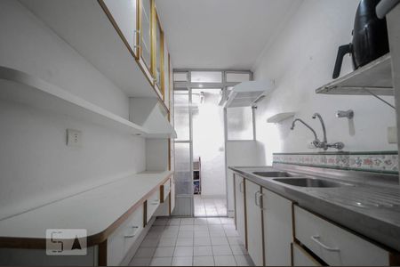 Cozinha de apartamento à venda com 3 quartos, 70m² em Jardim Umuarama, São Paulo