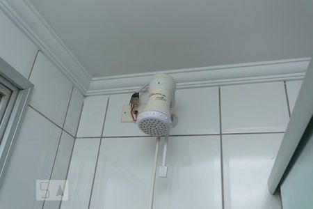 Apartamento para alugar com 61m², 2 quartos e 1 vagaDetalhe do banheiro