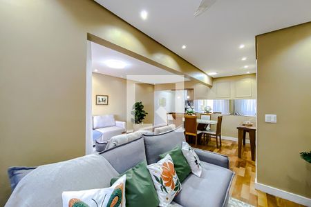 Sala de apartamento à venda com 3 quartos, 97m² em Vila Bertioga, São Paulo