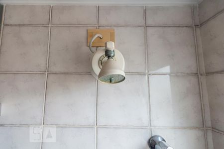 Banheiro social de apartamento para alugar com 2 quartos, 49m² em Chácara Inglesa, São Paulo