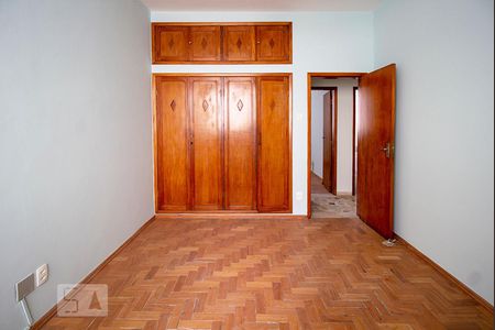 Quarto 1 de casa para alugar com 5 quartos, 160m² em Prado, Belo Horizonte