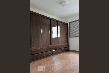 Quarto 1 de apartamento para alugar com 2 quartos, 77m² em Vila Mariana, São Paulo