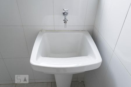 Apartamento para alugar com 77m², 2 quartos e 1 vagaÁrea de serviço