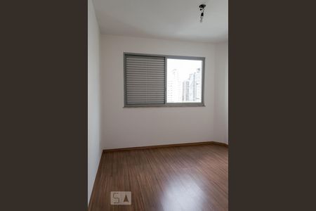 Apartamento para alugar com 77m², 2 quartos e 1 vagaQuarto 2
