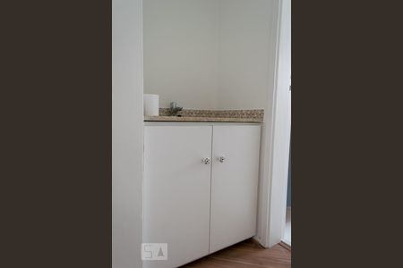 Apartamento para alugar com 77m², 2 quartos e 1 vagaBanheiro