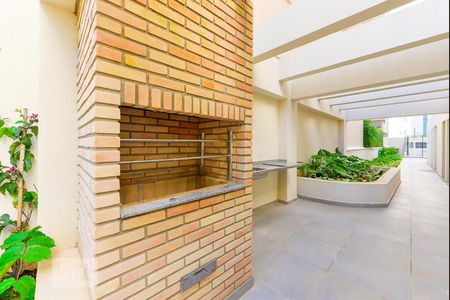 Apartamento à venda com 86m², 2 quartos e 2 vagas Apartamento à venda com 86m², 2 quartos e 2 vagasChurrasqueira