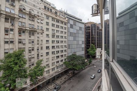 Vista da sala de apartamento para alugar com 1 quarto, 50m² em Centro, Rio de Janeiro