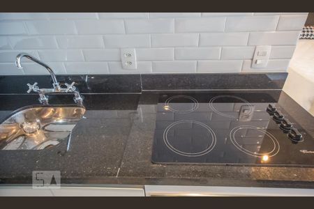 Cozinha de apartamento para alugar com 1 quarto, 45m² em Moema, São Paulo