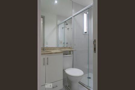 Banheiro social de apartamento à venda com 2 quartos, 63m² em Cambuci, São Paulo