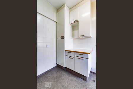 Apartamento à venda com 400m², 4 quartos e 4 vagas Apartamento à venda com 400m², 4 quartos e 4 vagasÁrea de Serviço