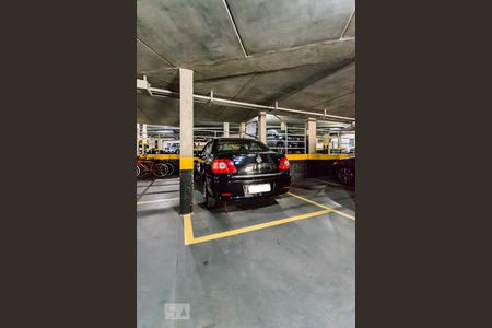 Apartamento à venda com 400m², 4 quartos e 4 vagas Apartamento à venda com 400m², 4 quartos e 4 vagasGaragem 3