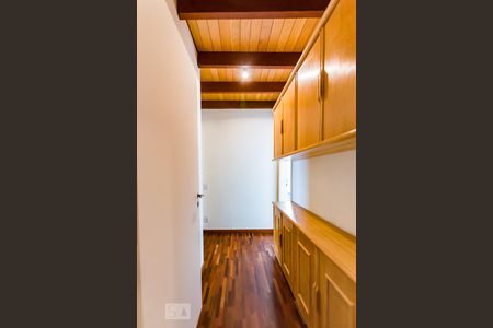 Apartamento à venda com 400m², 4 quartos e 4 vagas Apartamento à venda com 400m², 4 quartos e 4 vagasSuíte 2