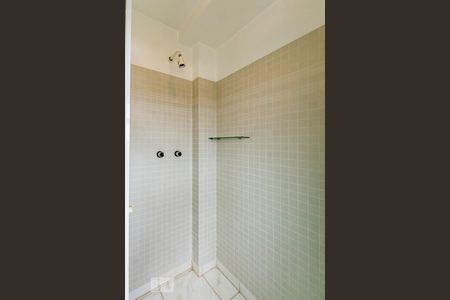 Apartamento à venda com 400m², 4 quartos e 4 vagas Apartamento à venda com 400m², 4 quartos e 4 vagasBanheiro