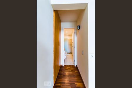 Apartamento à venda com 400m², 4 quartos e 4 vagas Apartamento à venda com 400m², 4 quartos e 4 vagasSuíte 4