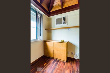 Apartamento à venda com 400m², 4 quartos e 4 vagas Apartamento à venda com 400m², 4 quartos e 4 vagasSuíte 2