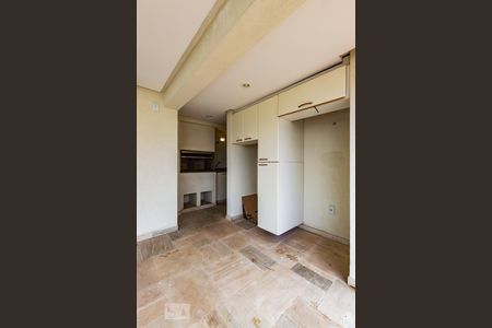 Apartamento à venda com 400m², 4 quartos e 4 vagas Apartamento à venda com 400m², 4 quartos e 4 vagasVaranda Gourmet