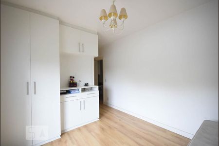 Apartamento à venda com 195m², 3 quartos e 3 vagas Apartamento à venda com 195m², 3 quartos e 3 vagasSuíte 3