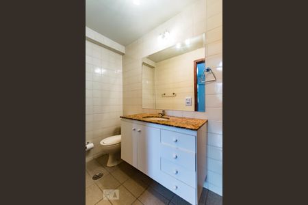 Banheiro de apartamento para alugar com 1 quarto, 54m² em Jardim Novo São José, Campinas