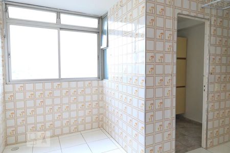 Apartamento à venda com 112m², 3 quartos e 1 vagaÁrea de serviço