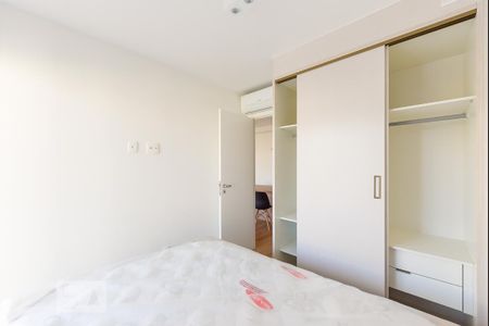 Quarto de apartamento para alugar com 2 quartos, 65m² em Pinheiros, São Paulo