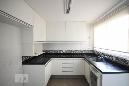 Apartamento à venda com 128m², 3 quartos e 2 vagasCozinha
