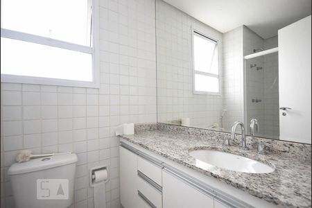 Apartamento à venda com 128m², 3 quartos e 2 vagasBanheiro suíte