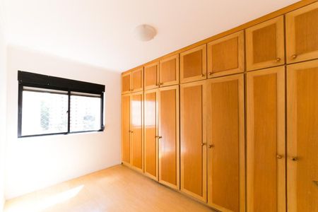 Quarto  de apartamento para alugar com 2 quartos, 72m² em Brooklin Paulista, São Paulo