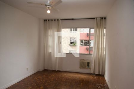 Sala de apartamento para alugar com 3 quartos, 86m² em Leblon, Rio de Janeiro