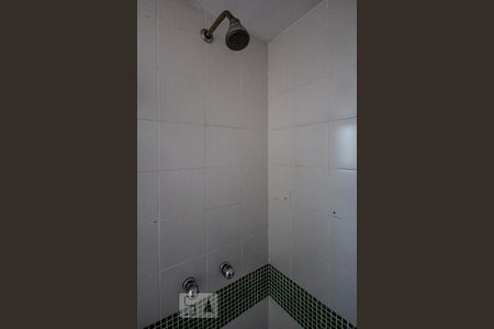 Banheiro (ducha) de apartamento para alugar com 2 quartos, 55m² em Vila Andrade, São Paulo