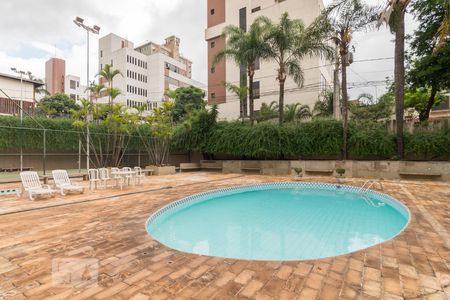 Apartamento à venda com 187m², 4 quartos e 2 vagasPiscina