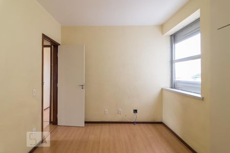 Apartamento à venda com 187m², 4 quartos e 2 vagasQuarto 3