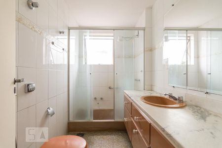 Apartamento à venda com 187m², 4 quartos e 2 vagasBanheiro Social