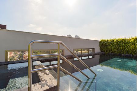 Studio à venda com 30m², 1 quarto e 1 vagaPiscina