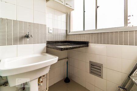 Área de serviço de apartamento para alugar com 2 quartos, 44m² em Água Branca, São Paulo