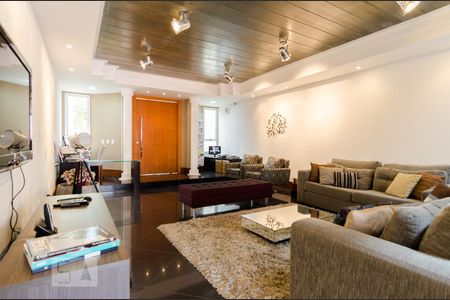 Sala de casa para alugar com 3 quartos, 320m² em Jardim, Santo André