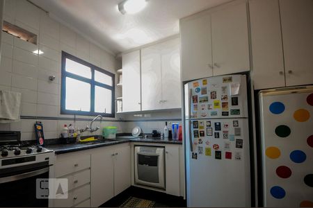 Apartamento para alugar com 167m², 4 quartos e 3 vagasCozinha