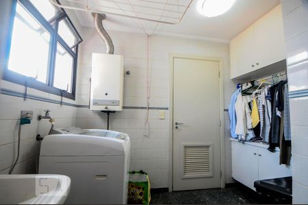 Apartamento para alugar com 167m², 4 quartos e 3 vagasLavanderia