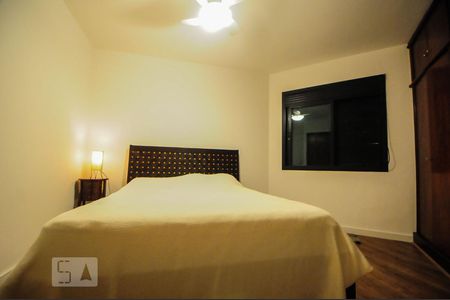 Apartamento para alugar com 167m², 4 quartos e 3 vagasQuarto