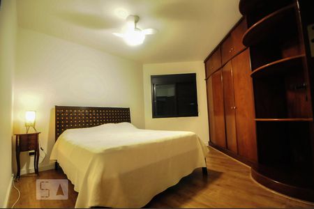 Apartamento para alugar com 167m², 4 quartos e 3 vagasQuarto