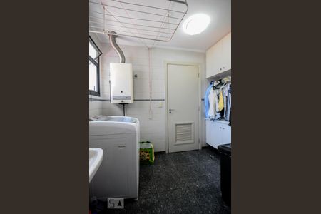 Apartamento para alugar com 167m², 4 quartos e 3 vagasLavanderia