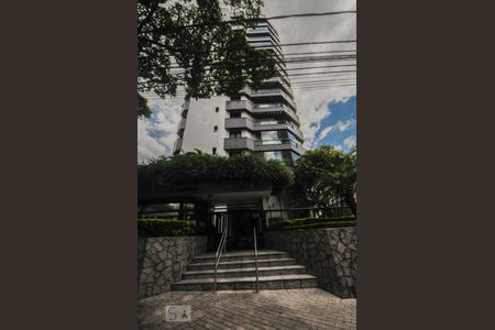 Apartamento para alugar com 167m², 4 quartos e 3 vagasPrédio