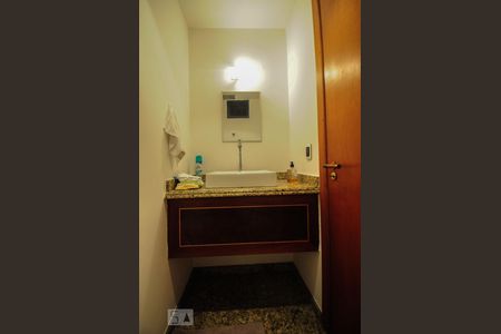 Apartamento para alugar com 167m², 4 quartos e 3 vagasBanheiro