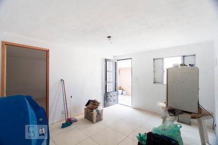 Sala de casa para alugar com 1 quarto, 40m² em Vila Babilônia, São Paulo