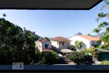 Casa à venda com 312m², 4 quartos e 2 vagasvista da varanda da Suite no segundo pavimento