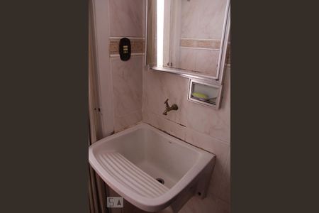 Studio à venda com 28m², 1 quarto e sem vagaBanheiro