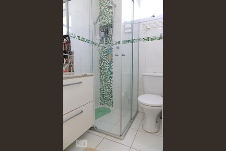 Apartamento à venda com 76m², 3 quartos e 2 vagasBanheiro da suíte