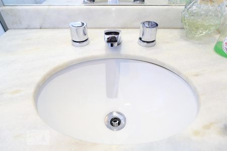 Apartamento à venda com 76m², 3 quartos e 2 vagasBanheiro de uso comum