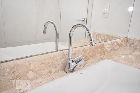 Casa de condomínio à venda com 256m², 3 quartos e 3 vagasBanheiro Suíte