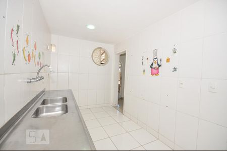Casa de condomínio à venda com 256m², 3 quartos e 3 vagasCozinha